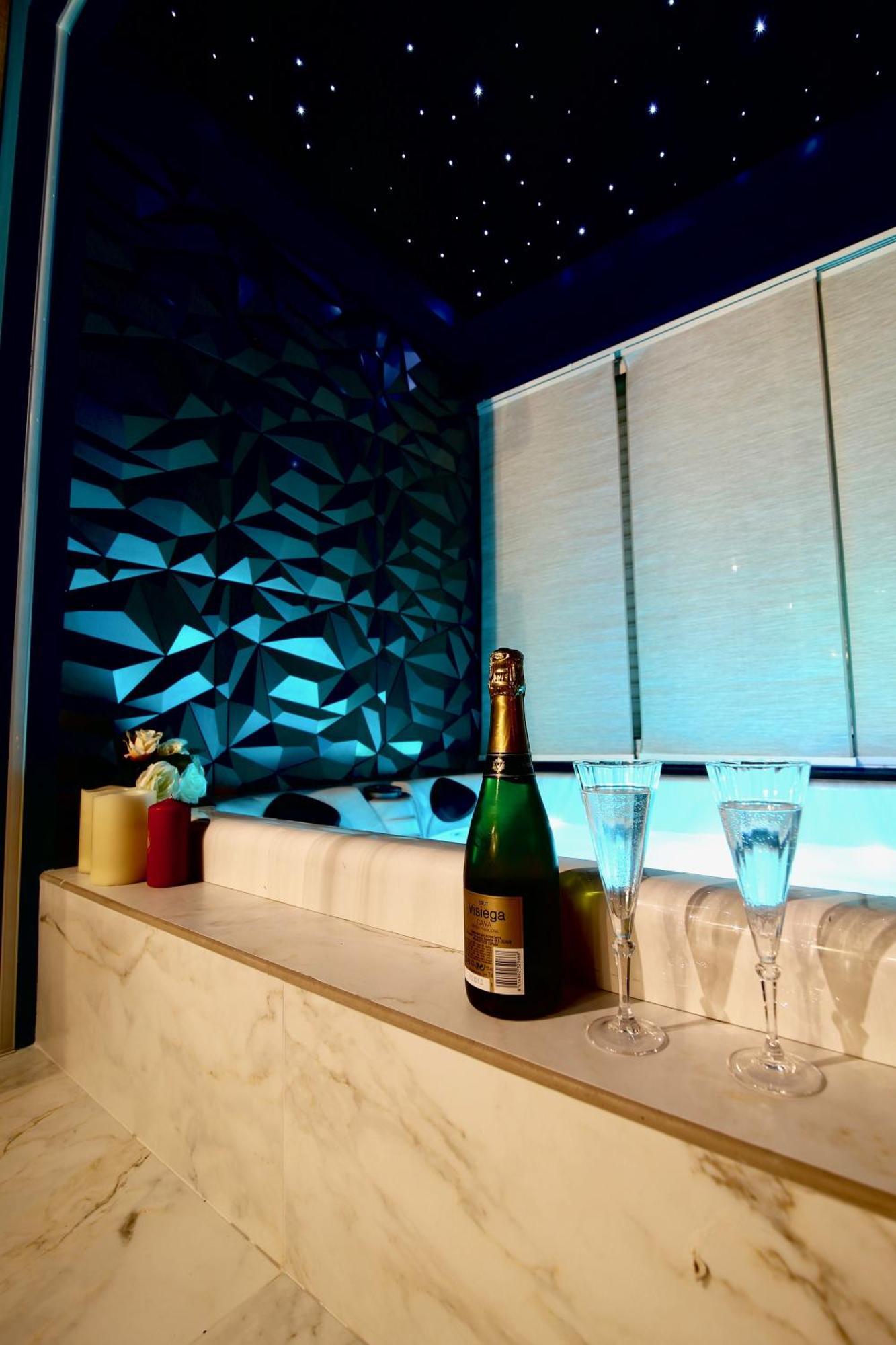 Flower Suite And Spa ลาแซน-ซูร์-แมร์ ภายนอก รูปภาพ